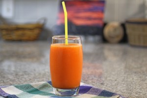 Carrot-apple-ginger-smoothie