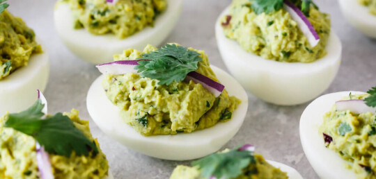 Plněná vajíčka guacamole
